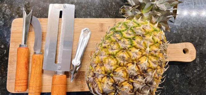 菠萝怎么削皮